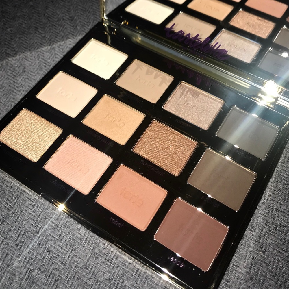 Tartelette In Bloom Clay Eyeshadow Pallete